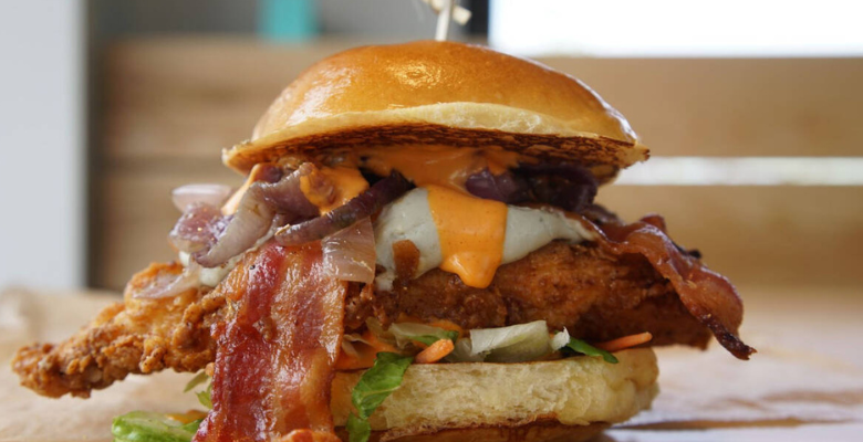 Best Burgers in Miami - 7 Must-Try Spots!