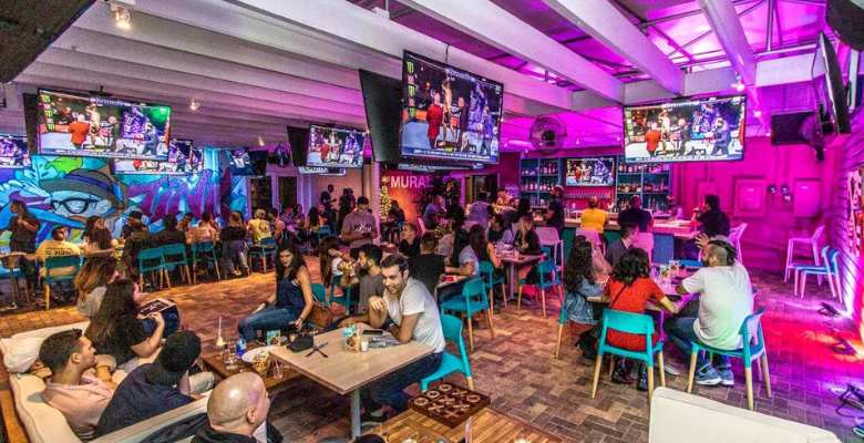 Top 4 Sports Bar Miami