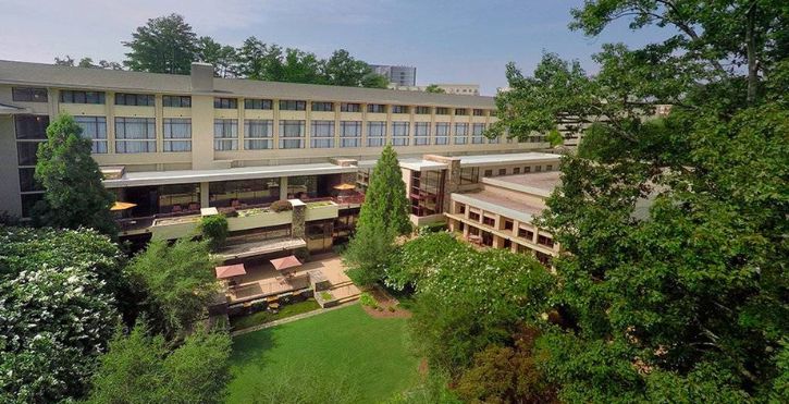 Emory Conference Center Hotel Atlanta surrounding forest area 